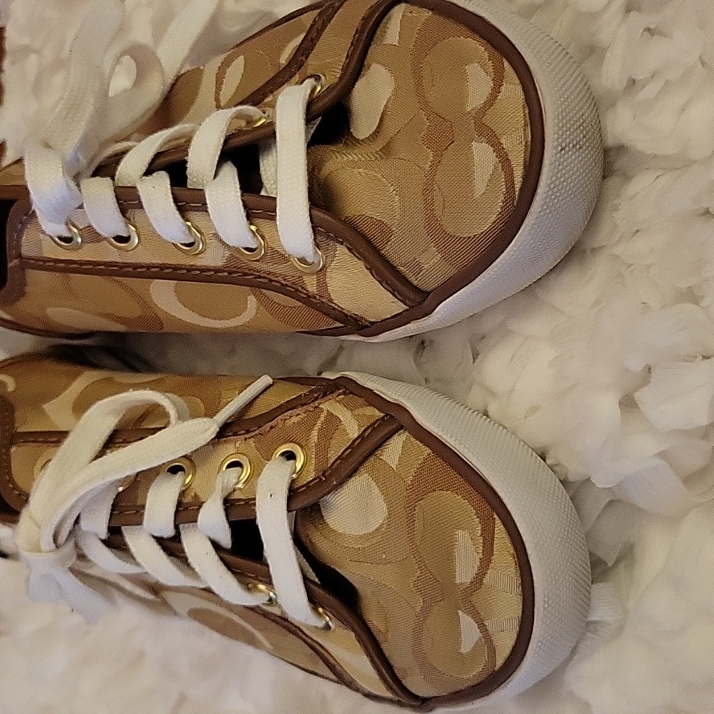Coach brown taupe cream white logo sneakers lace up leather trim size 6 B EUC… - Picture 4 of 9